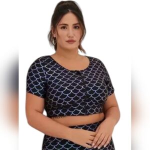 Torrid Mermaid Scale Zip Front Active Swim Top Rash Guard Size L